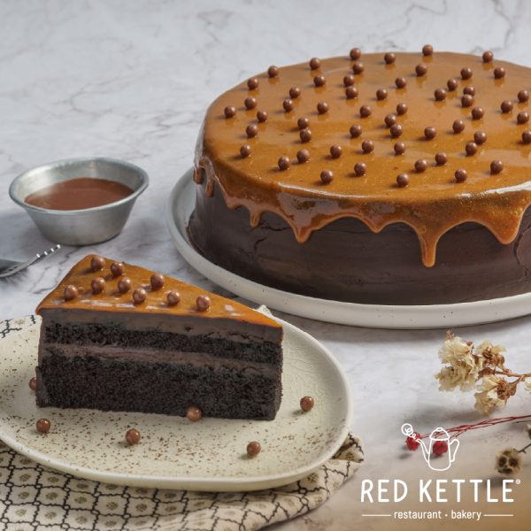 Dark Chocolate<br/>Salted Caramel Cake